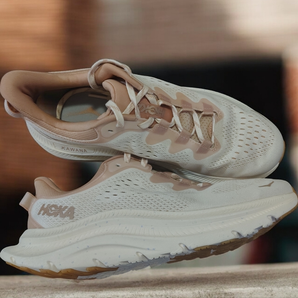 NEW! Hoka Kawana 2.Colour: vanilla /sandstone. Size 10 B - Picture 3 of 15